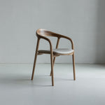 Krzesło Koral do jadalni - beżowa skóra, jasny dąb