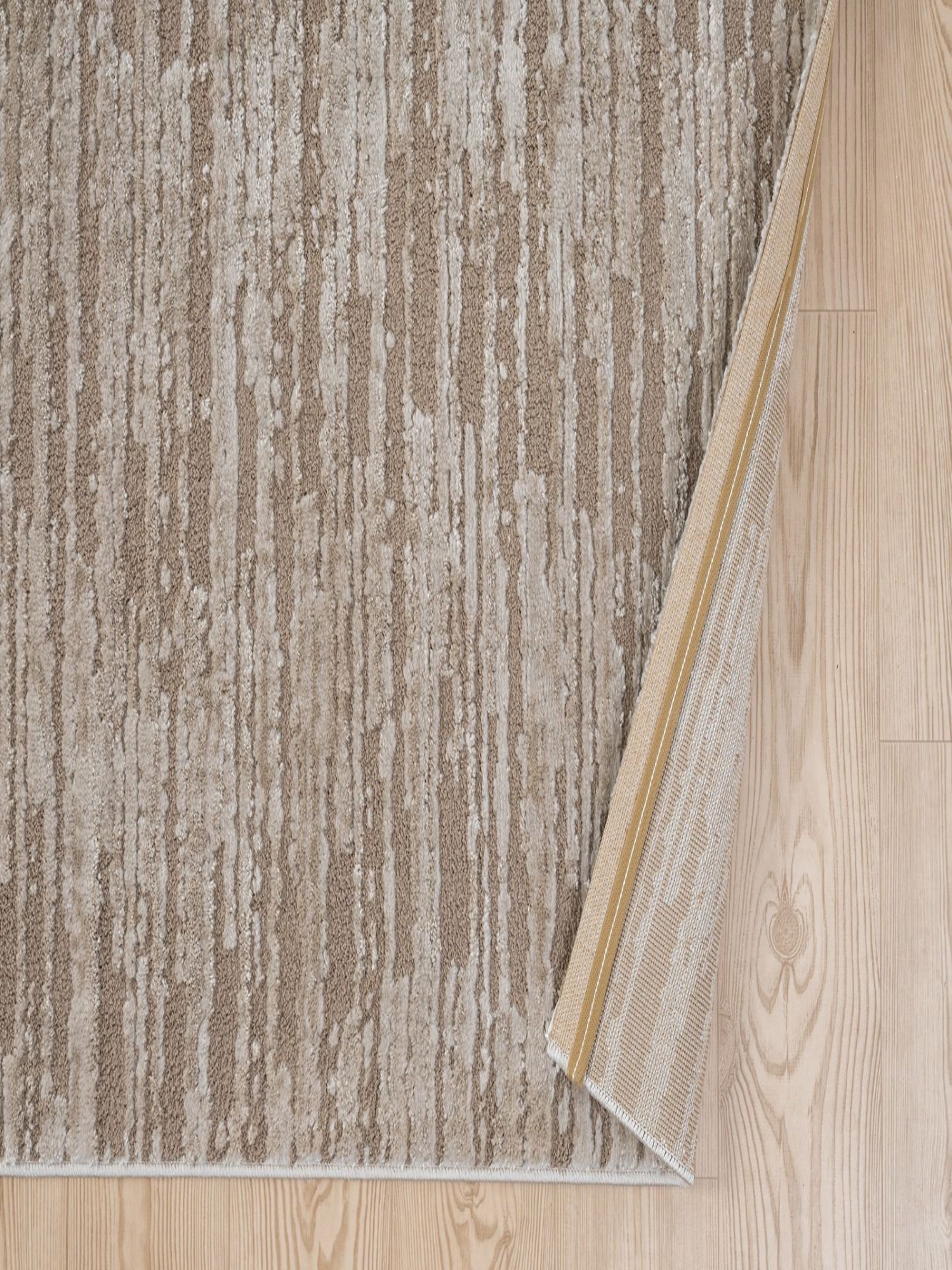 Szaro-brązowy dywan w Kolorze Liva